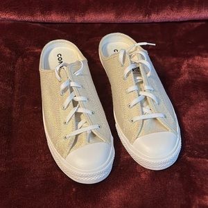 Converse Shoes ⭐️